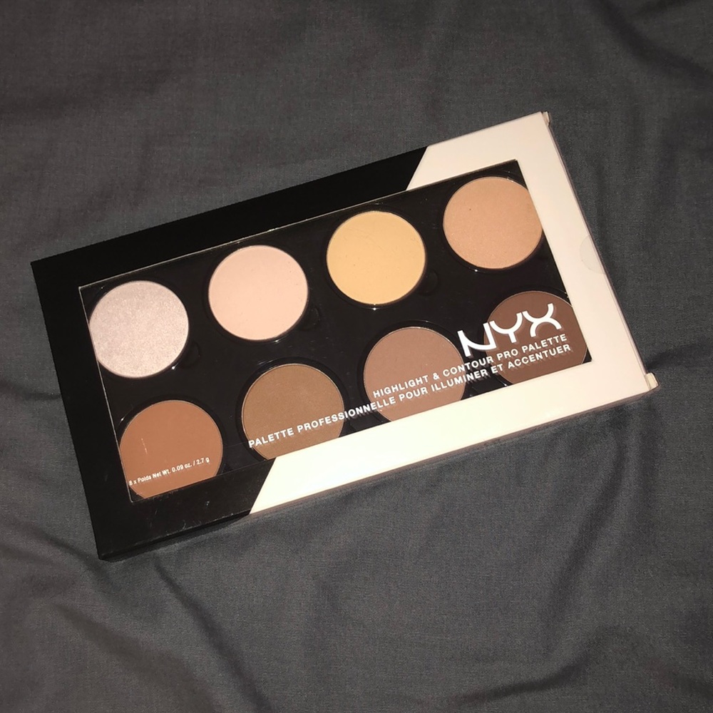NYX Highlight and Contour Pro Palette